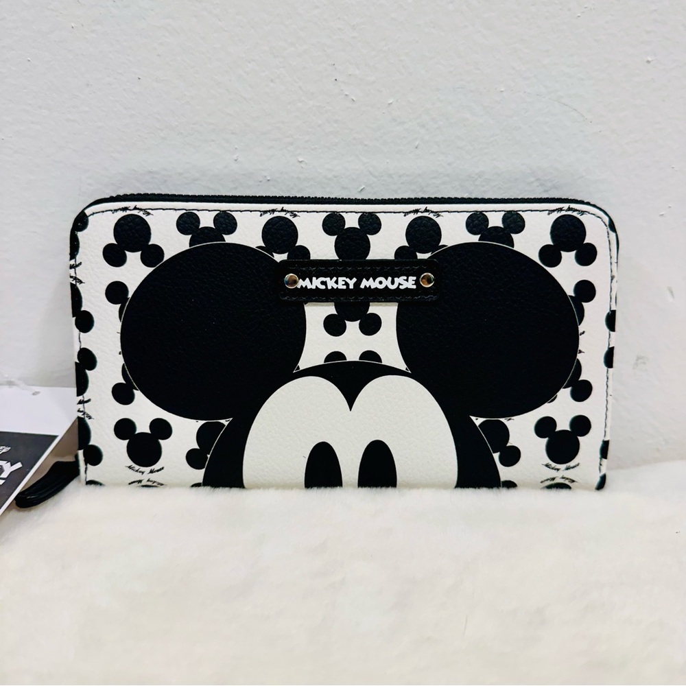 Mickey Mouse wallet! New with tags, black and white Disneyland wallet!